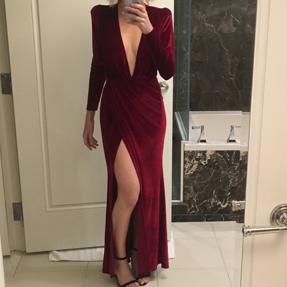 Meet your Posher, Megan - Picture 1 of 4